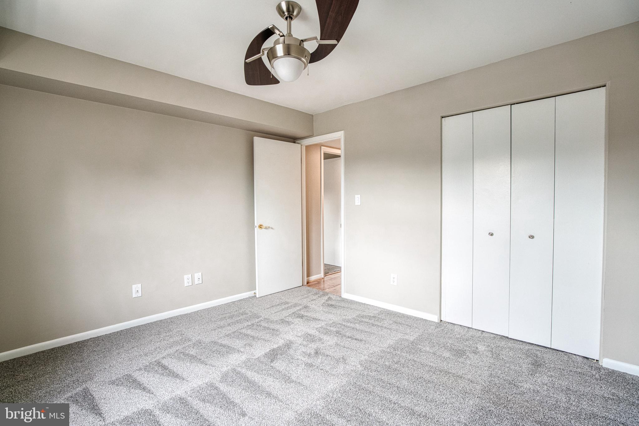 HOLLY HALL - Residential