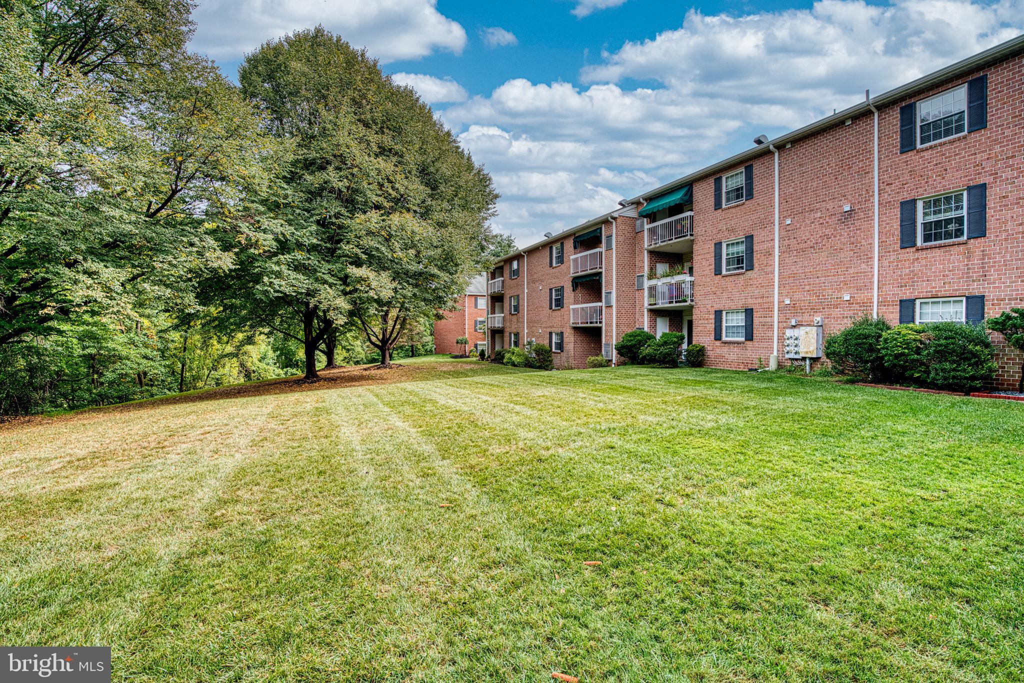 HOLLY HALL - Residential