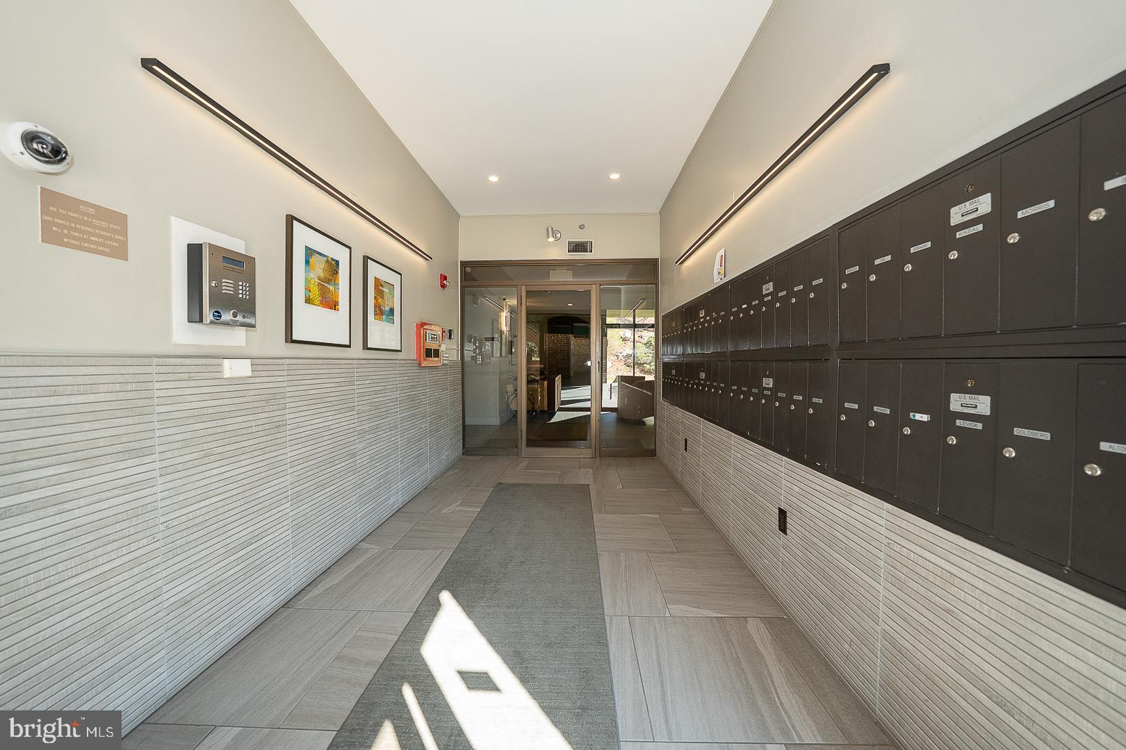 GREENHOUSE - Residential