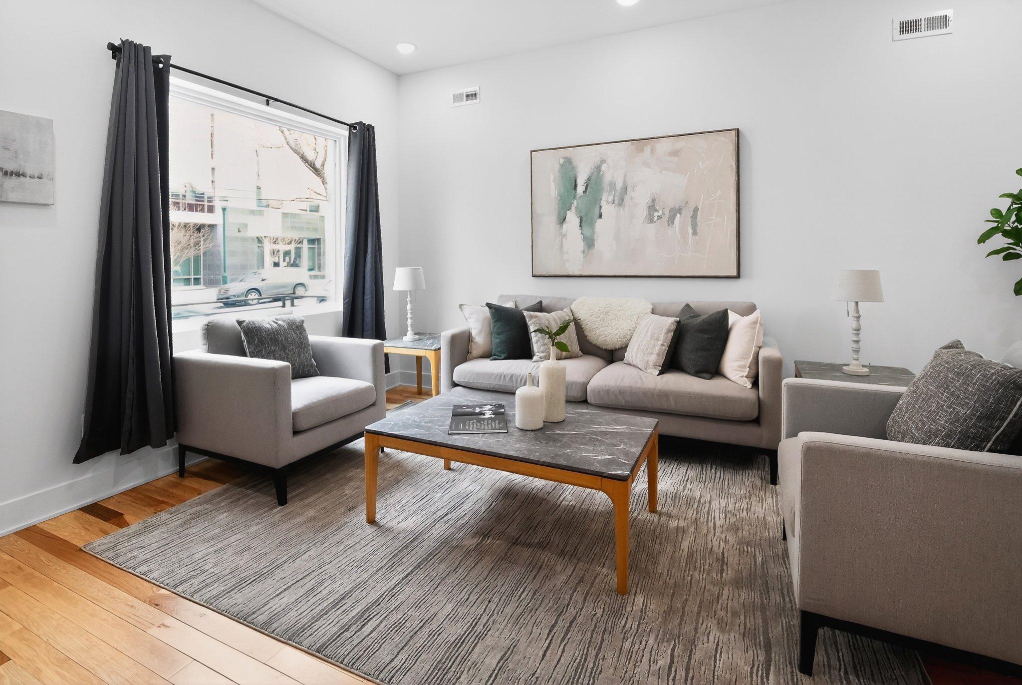 SQUIRREL HILL - Residential