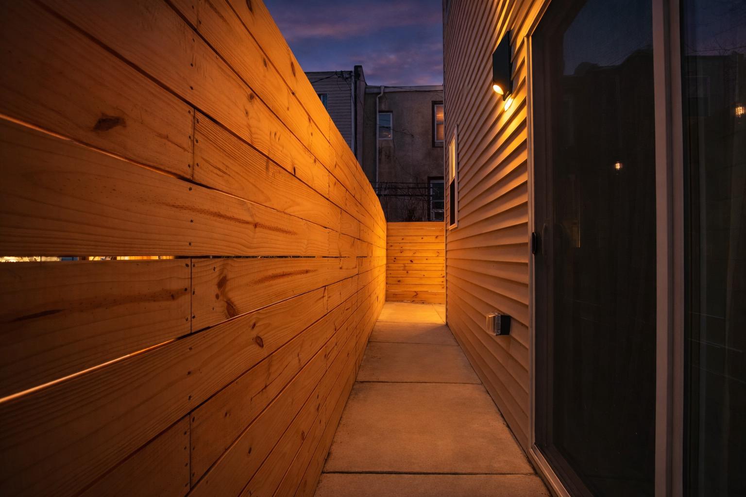 SQUIRREL HILL - Residential