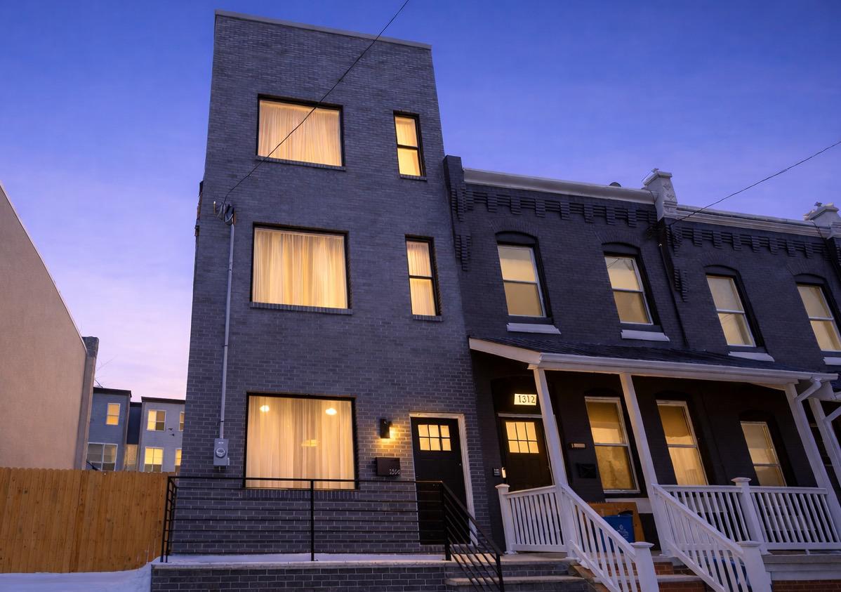 SQUIRREL HILL - Residential