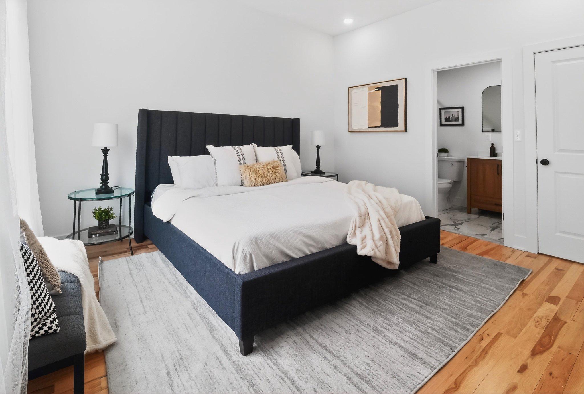 SQUIRREL HILL - Residential
