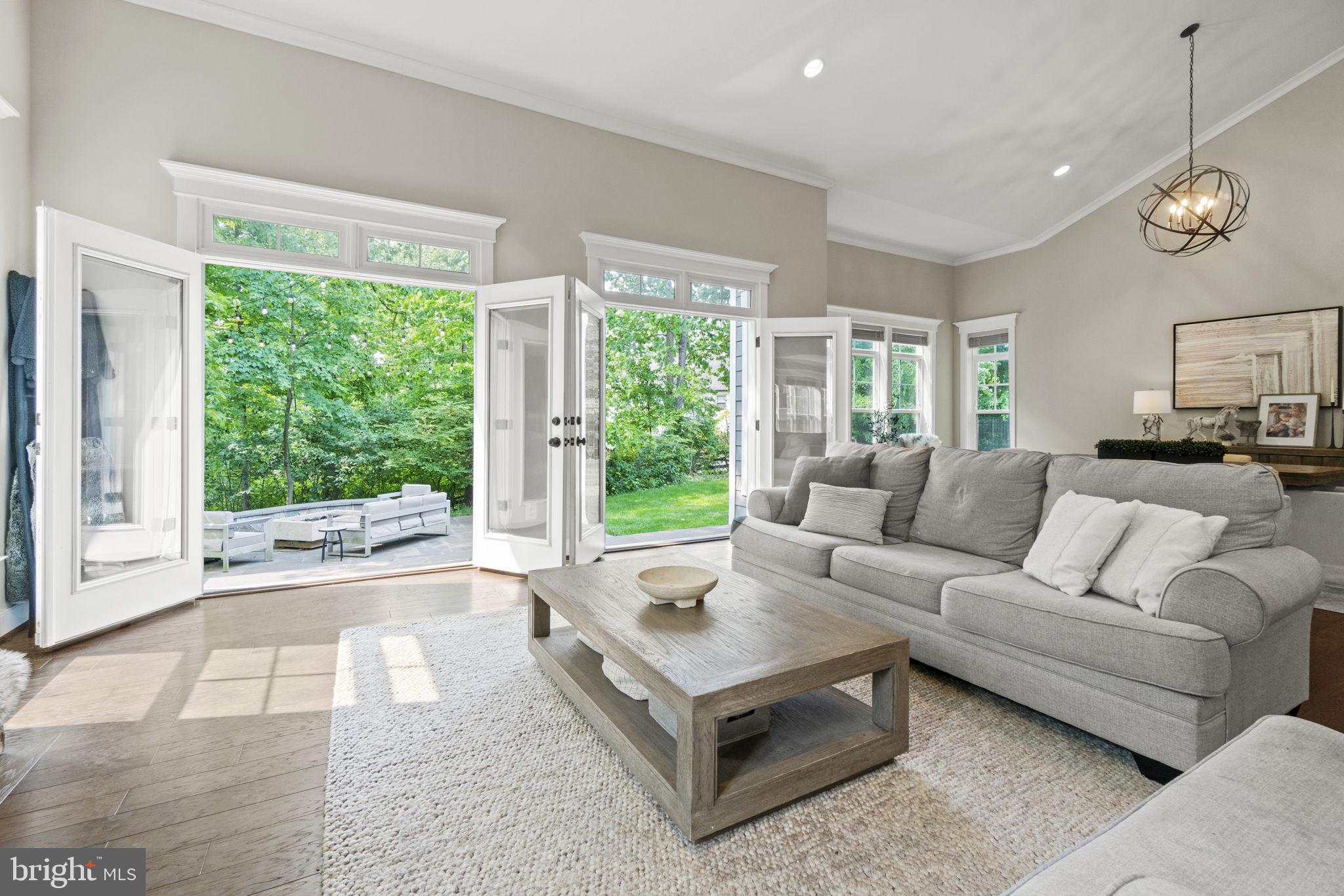 BROOKS PLACE - Residential