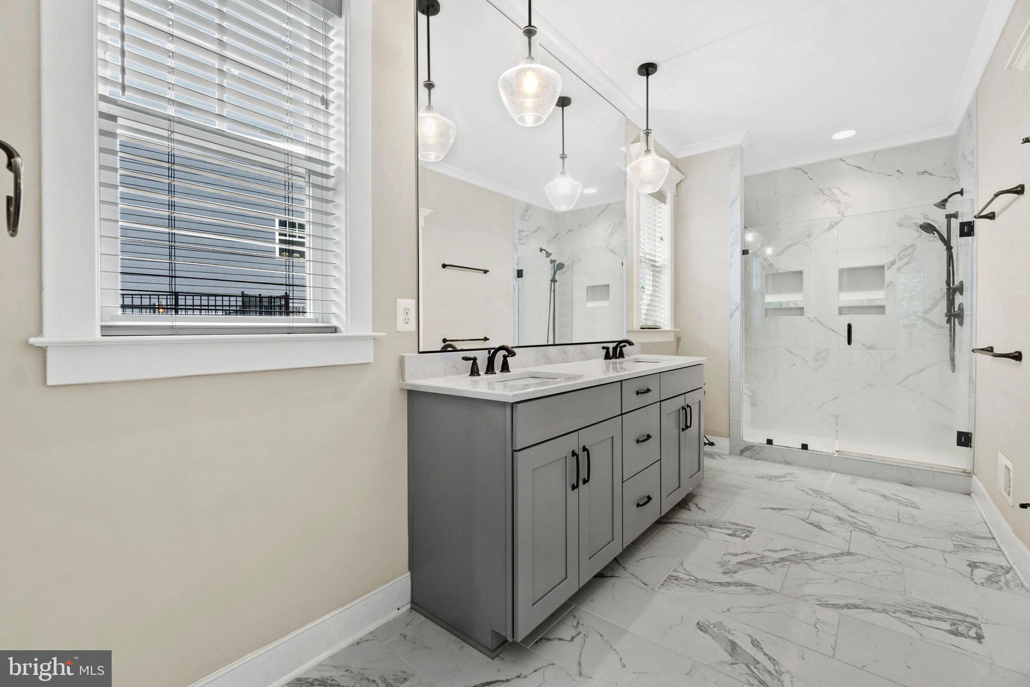 BROOKS PLACE - Residential