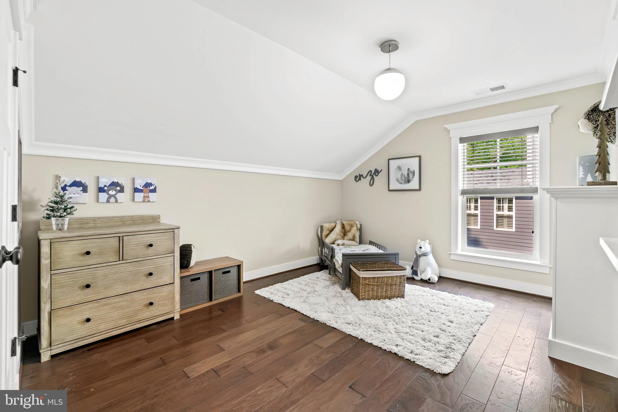 BROOKS PLACE - Residential