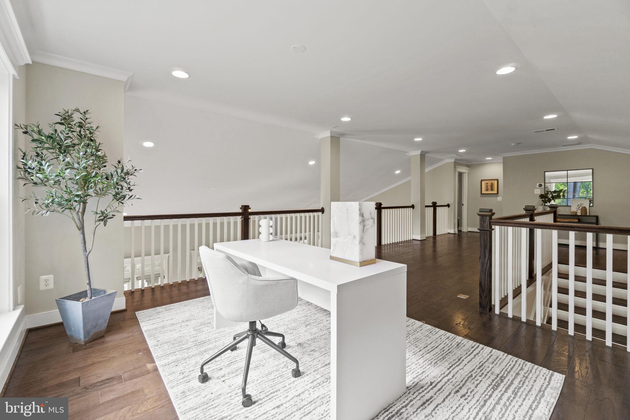 BROOKS PLACE - Residential