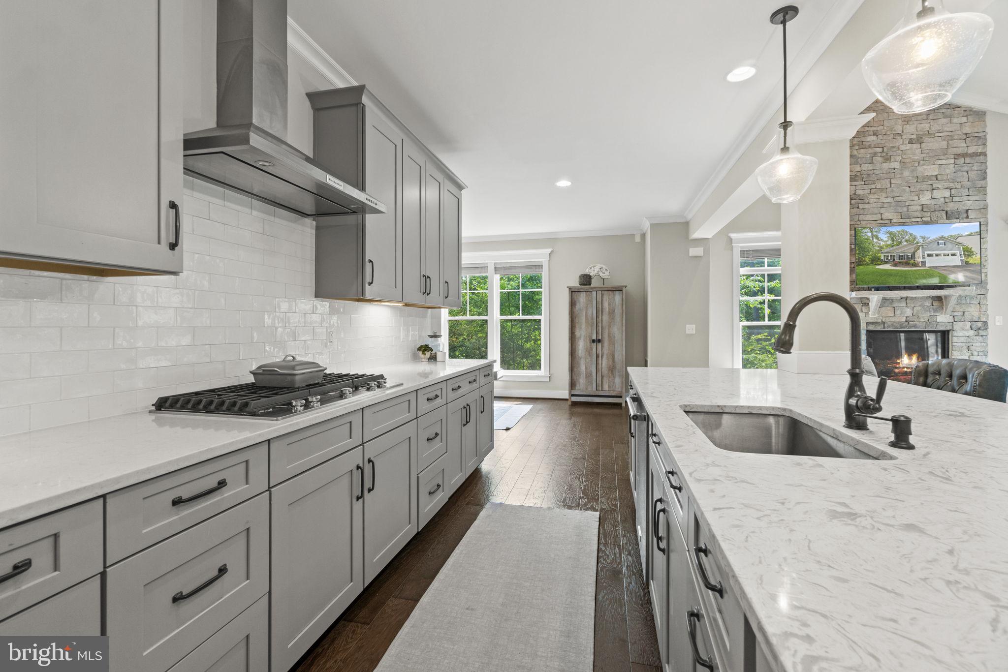 BROOKS PLACE - Residential