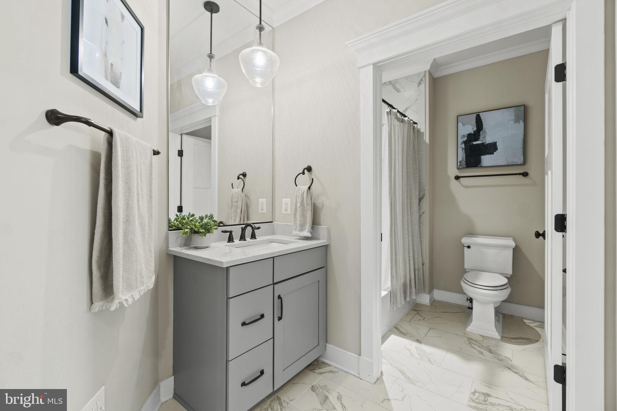 BROOKS PLACE - Residential