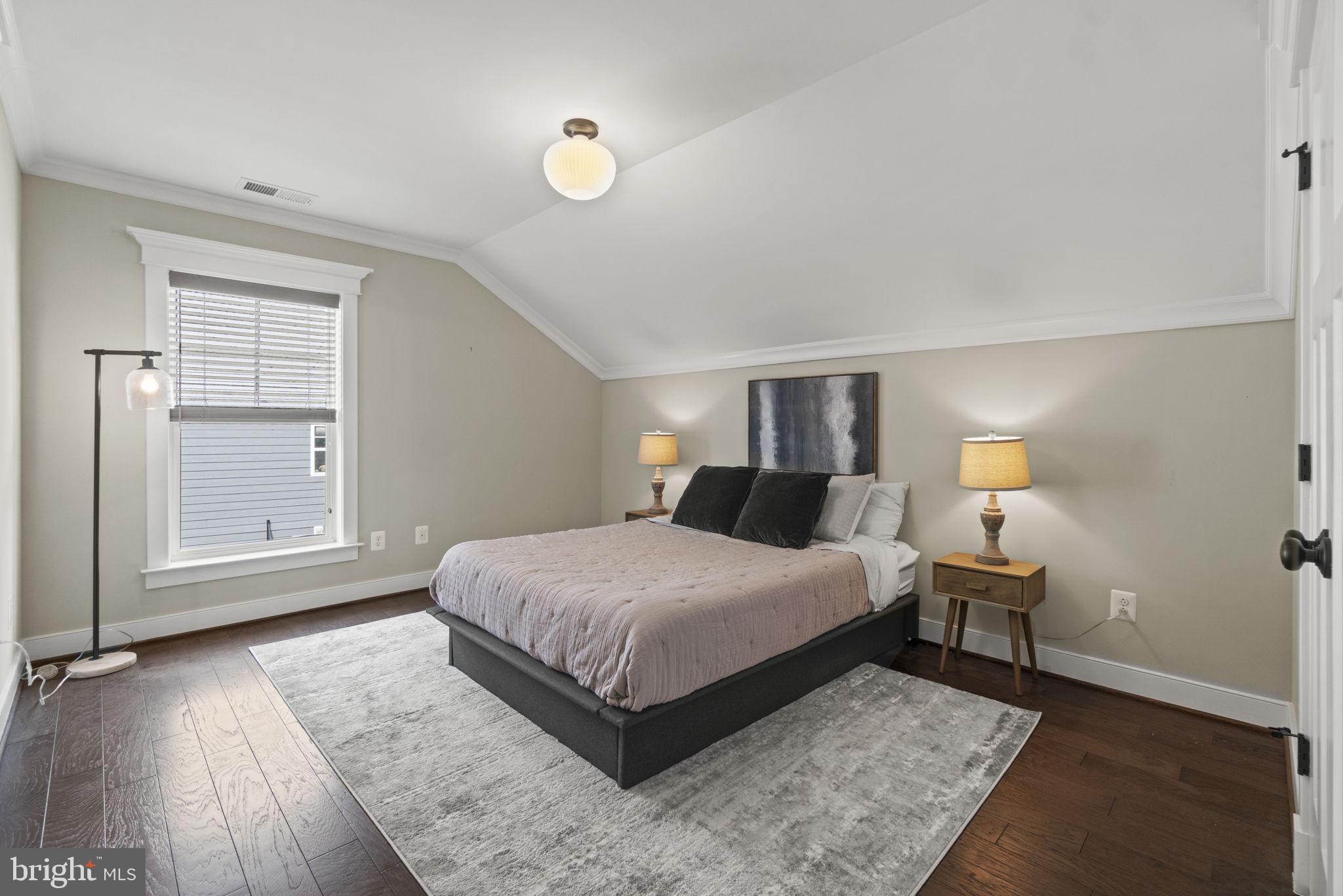 BROOKS PLACE - Residential