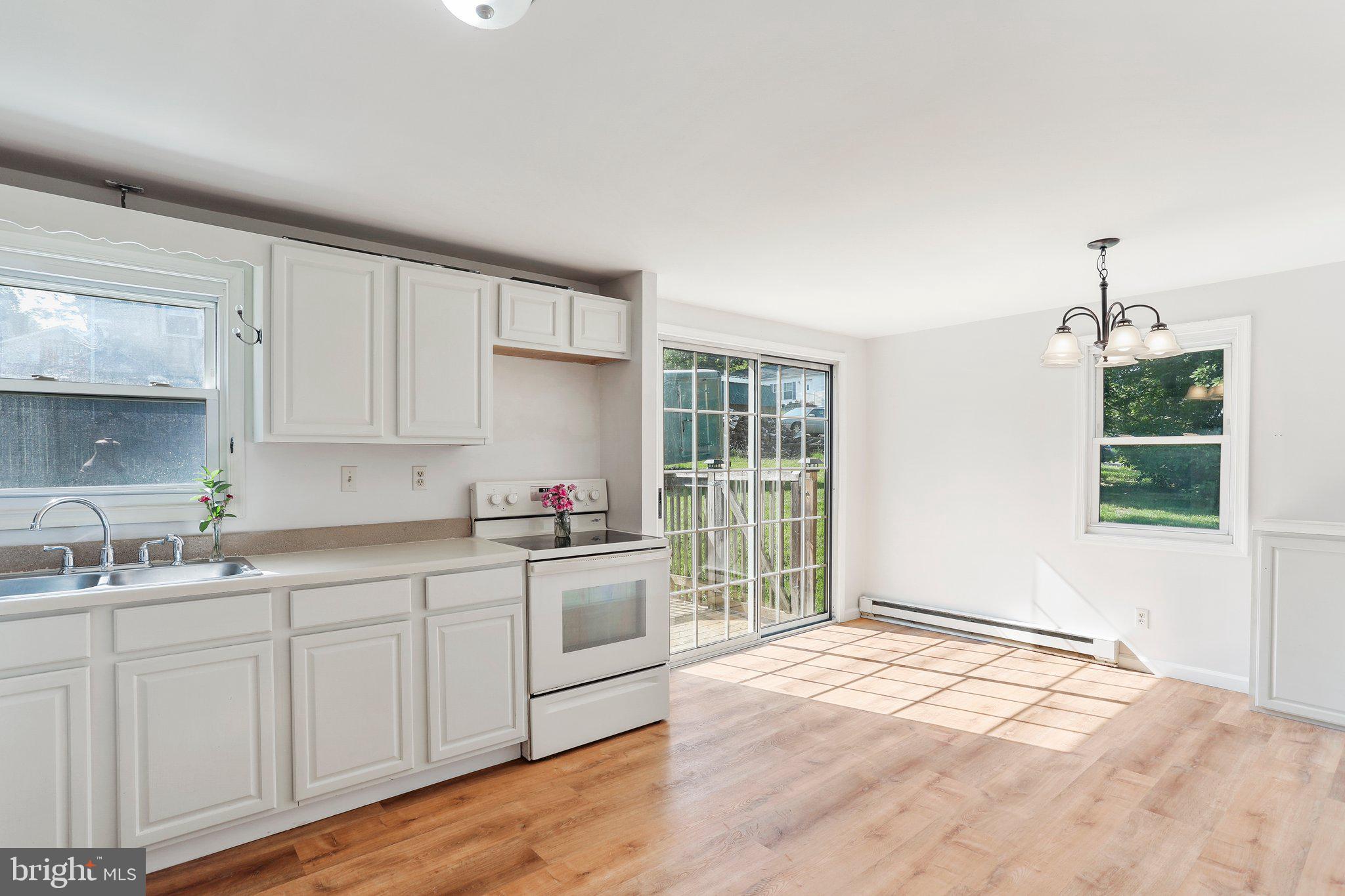 MECKLENBURG HEIGHTS - Residential