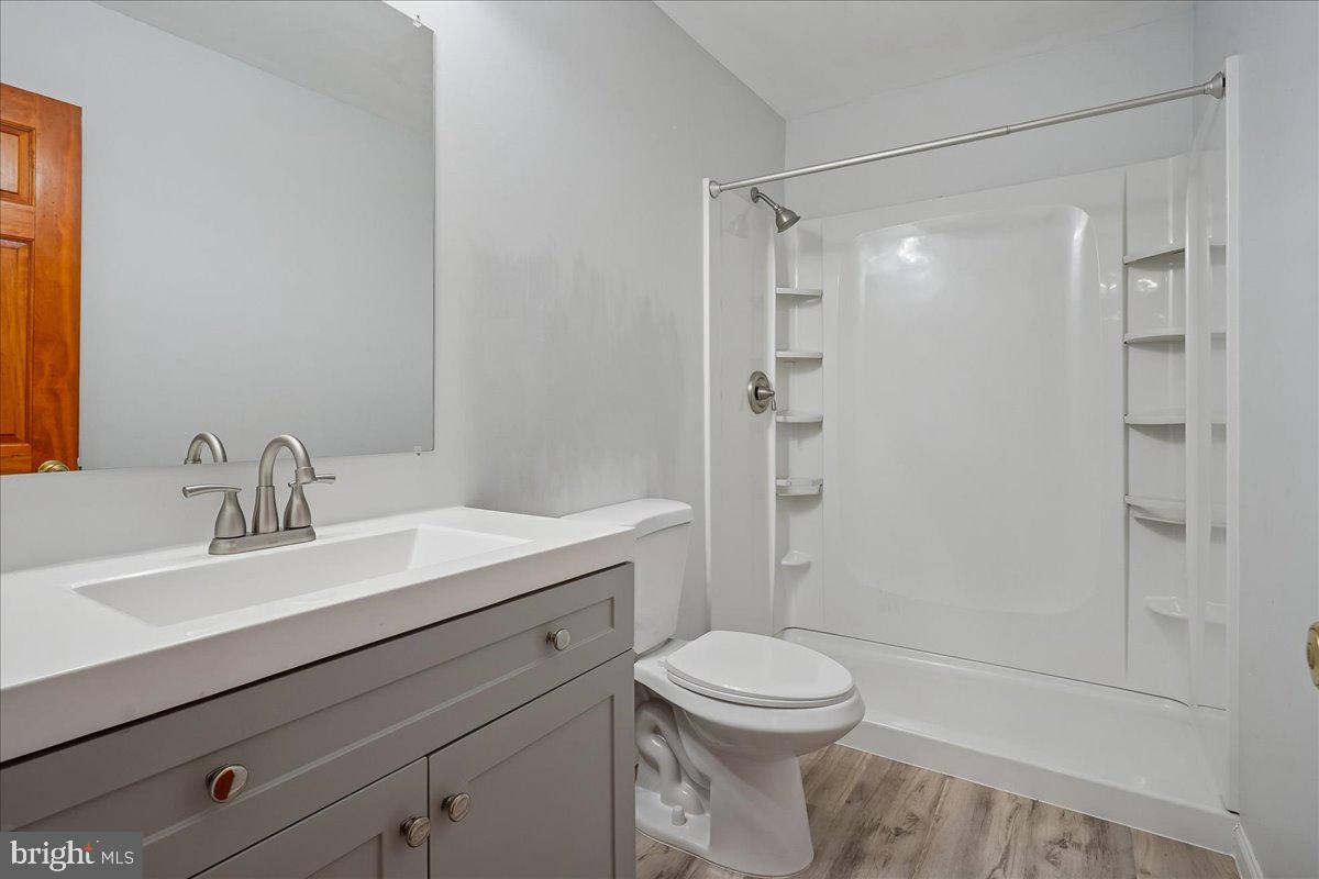 WINDSOR ESTATES - Residential