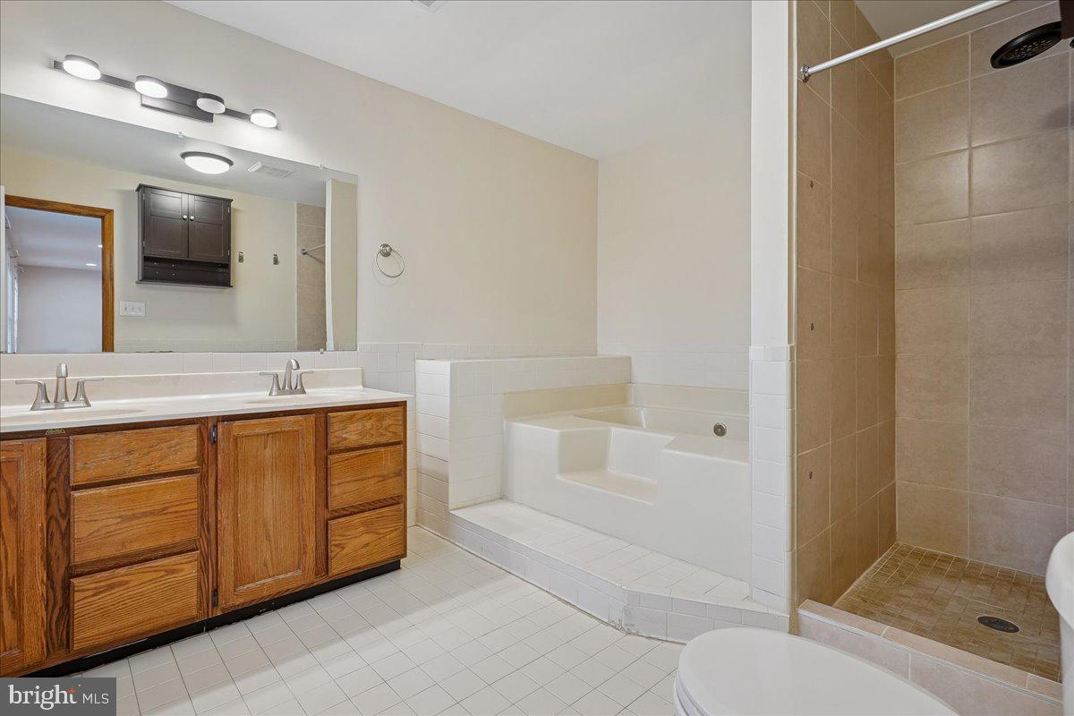 WINDSOR ESTATES - Residential