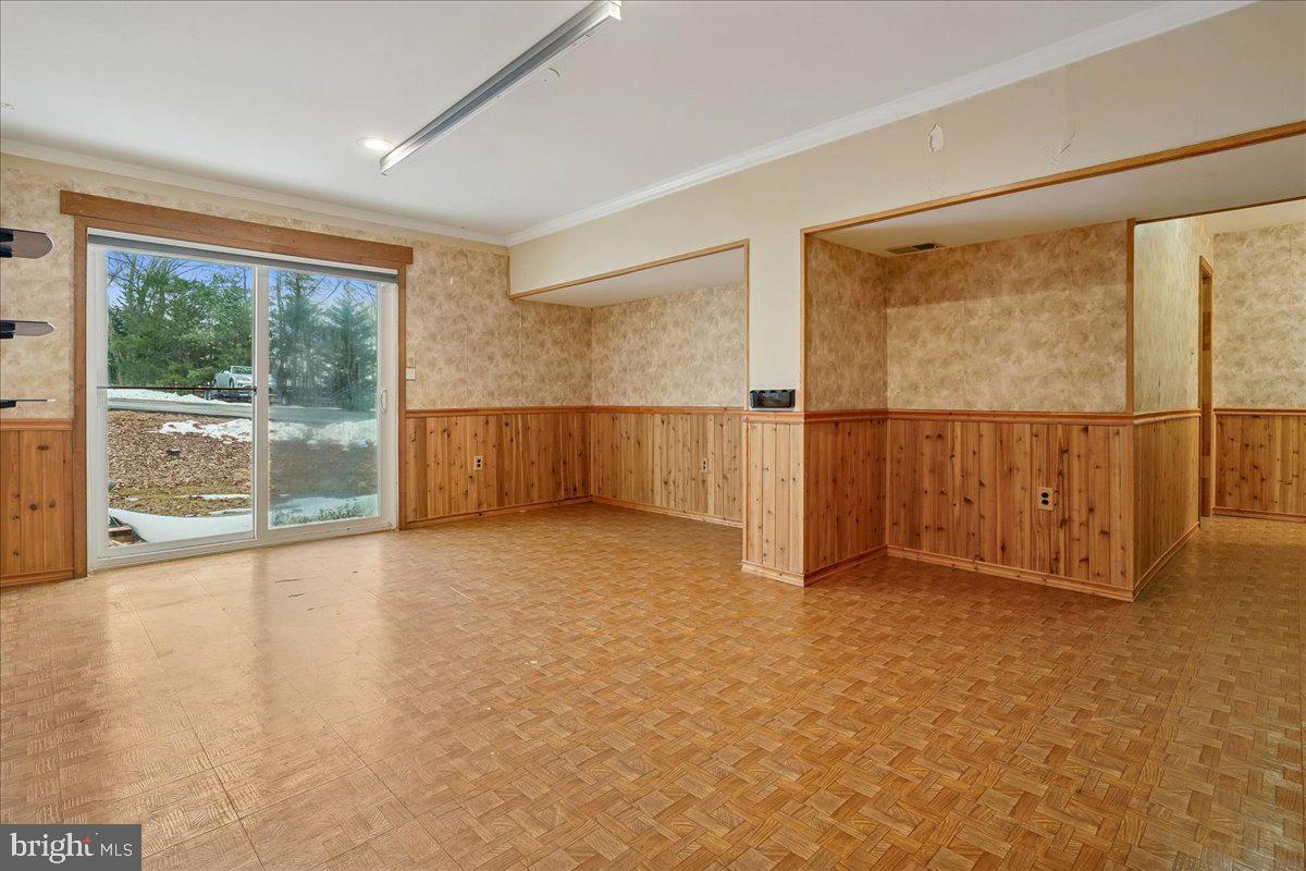 WINDSOR ESTATES - Residential