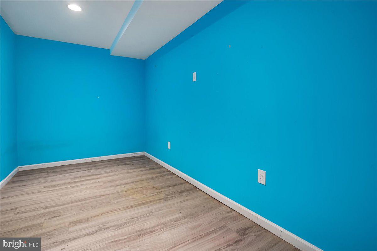 WINDSOR ESTATES - Residential