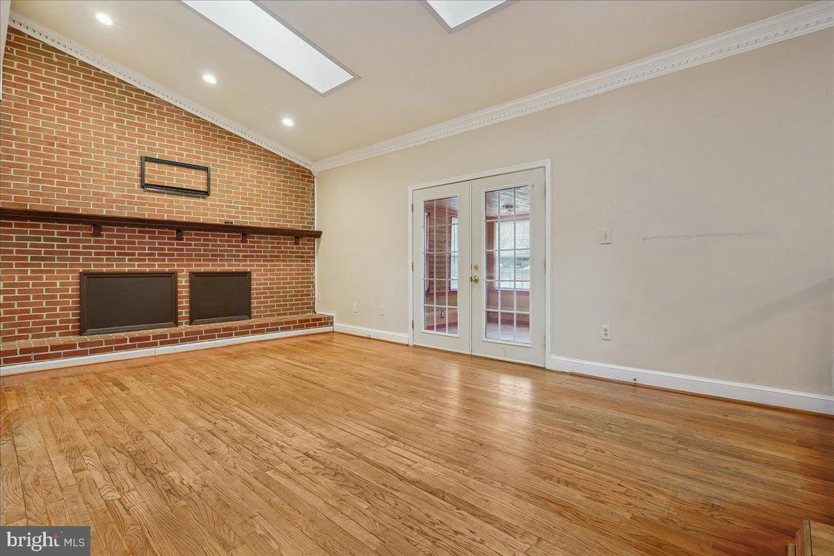 WINDSOR ESTATES - Residential