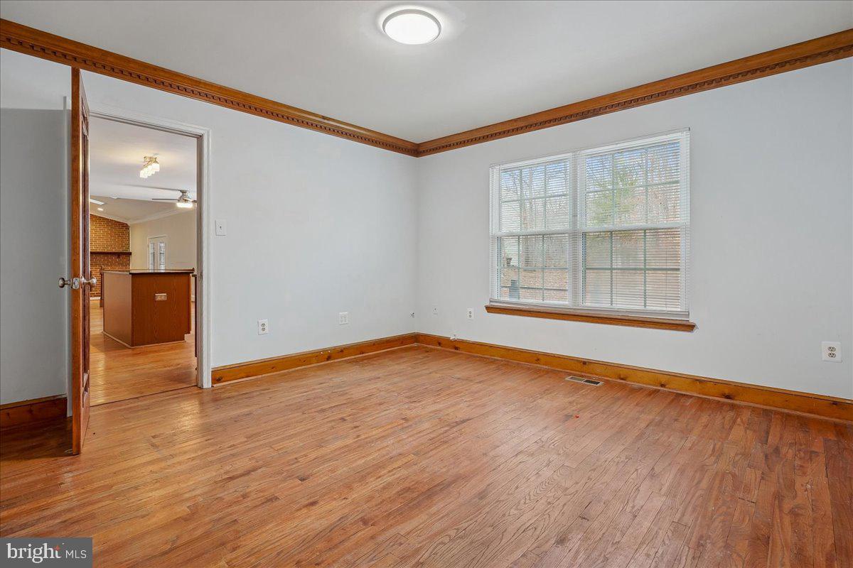 WINDSOR ESTATES - Residential