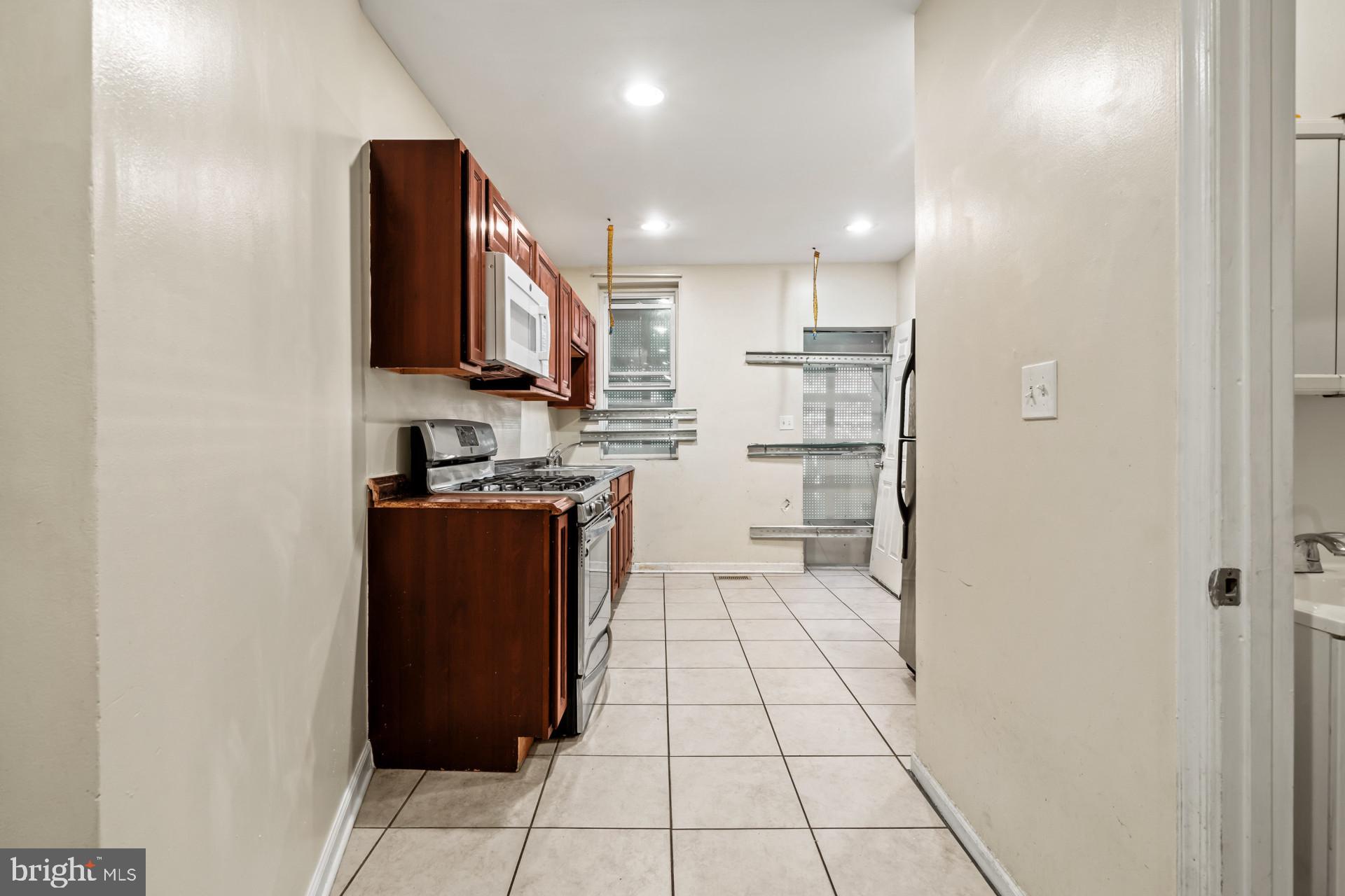 CHARLES VILLAGE - Residential