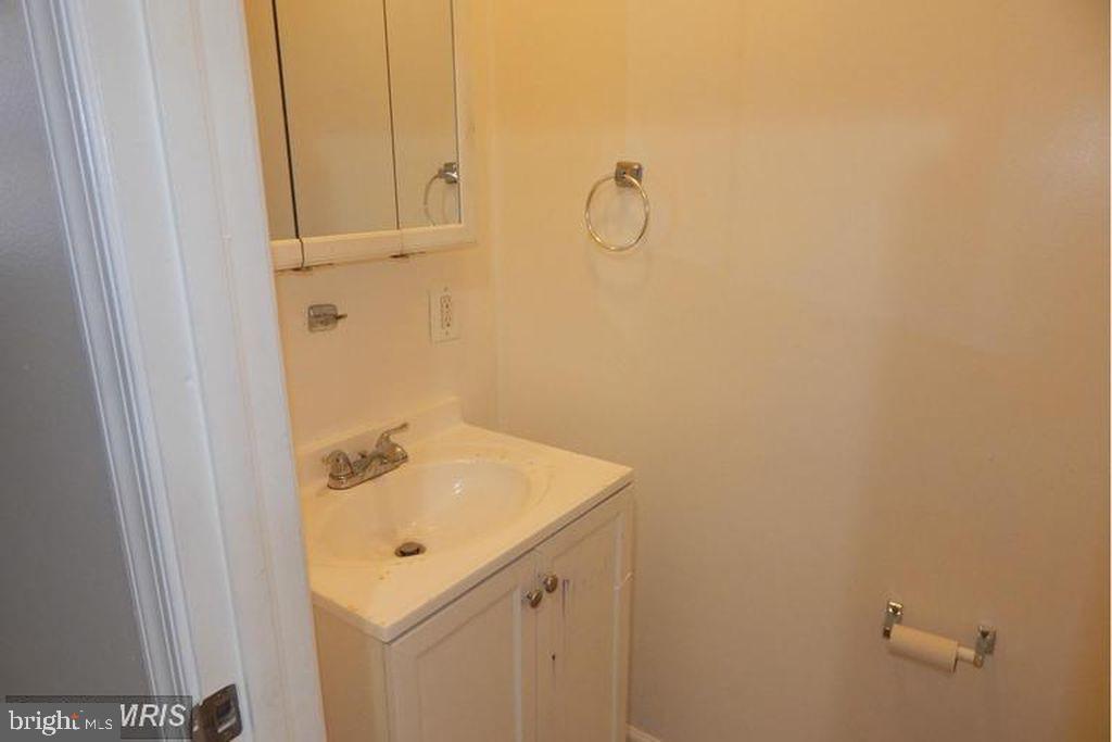 CHARLES VILLAGE - Residential