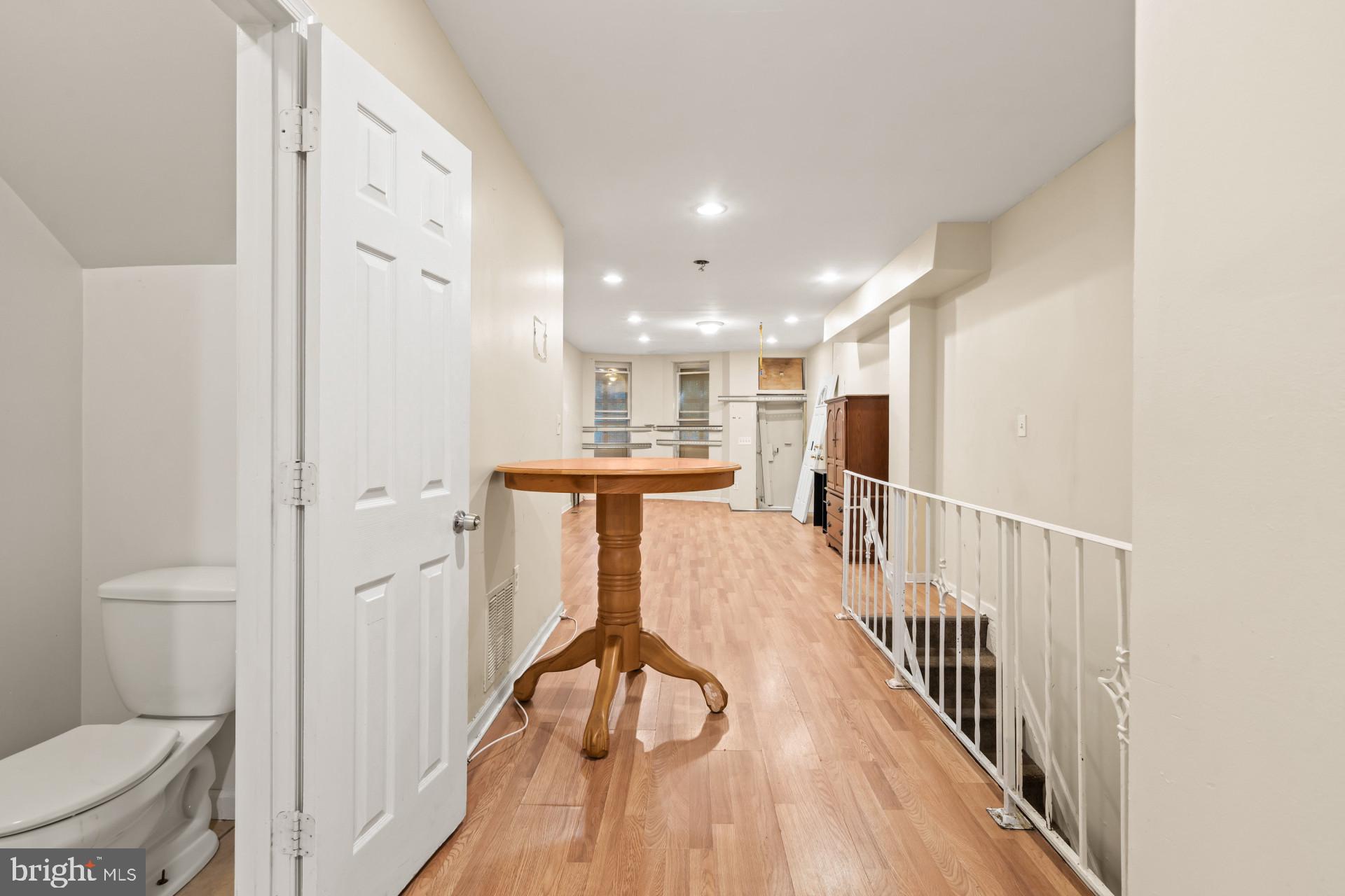 CHARLES VILLAGE - Residential