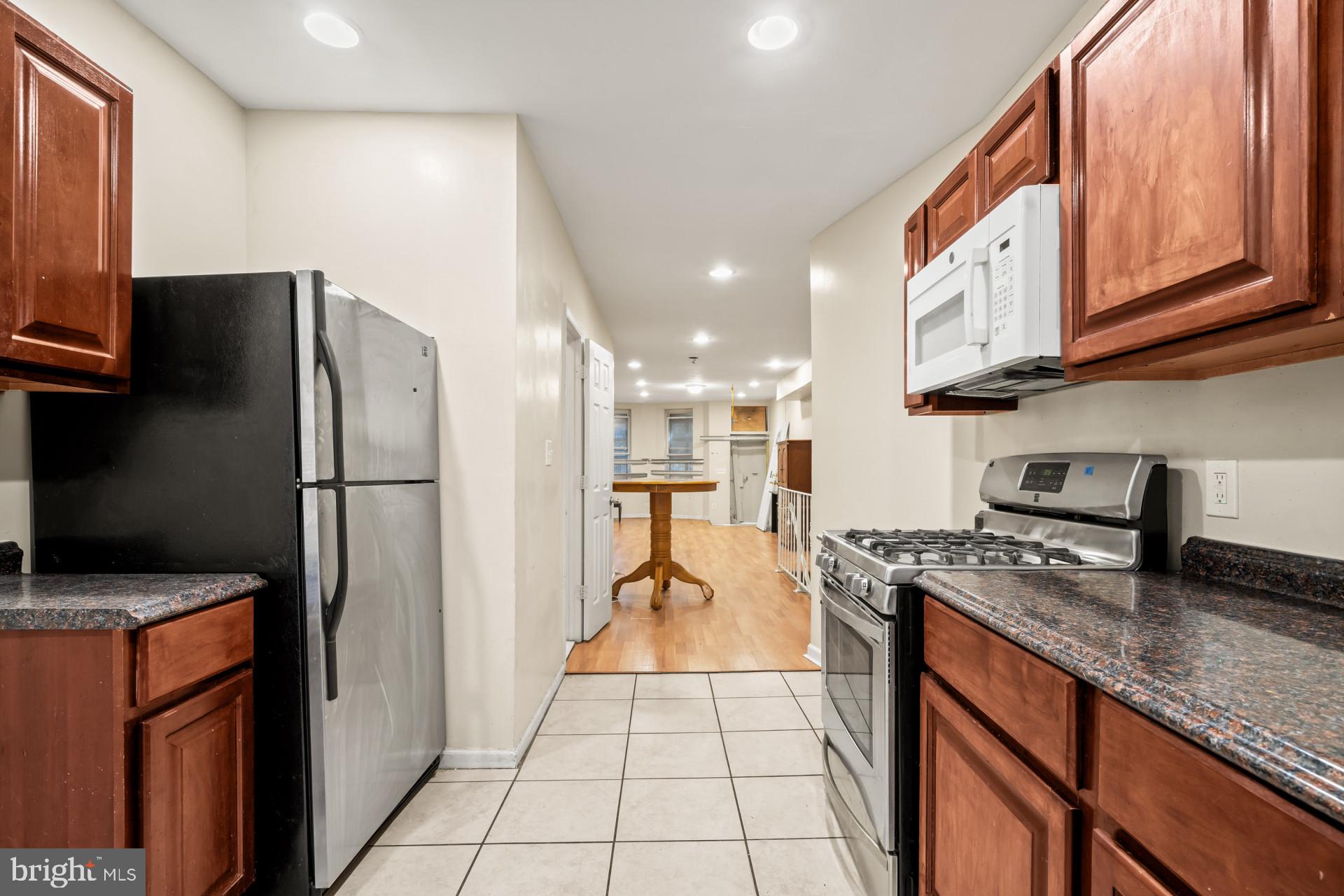 CHARLES VILLAGE - Residential