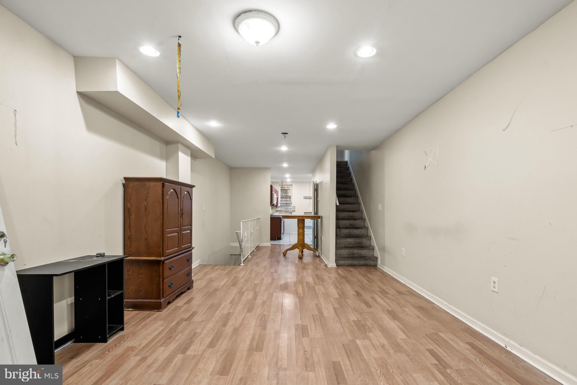 CHARLES VILLAGE - Residential