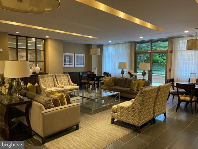 MARKET STREET AT TOWN CENTER - Residential