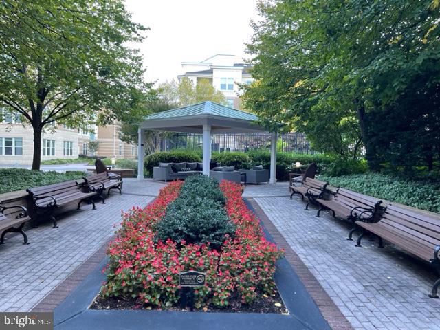 MARKET STREET AT TOWN CENTER - Residential