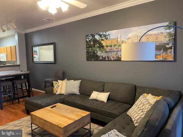 MARKET STREET AT TOWN CENTER - Residential