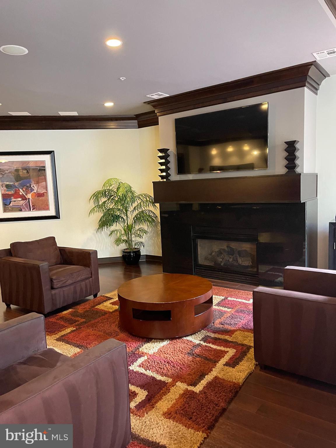 MARKET STREET AT TOWN CENTER - Residential