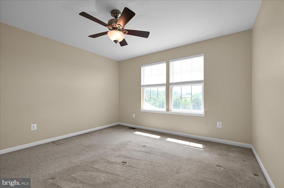 MANCHESTER FARMS - Residential