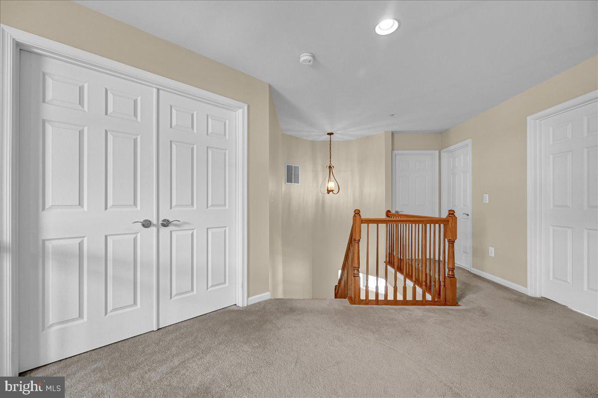 MANCHESTER FARMS - Residential