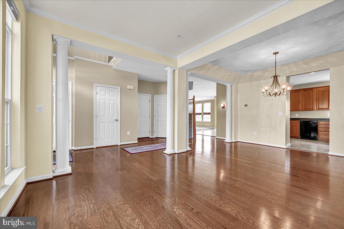 MANCHESTER FARMS - Residential