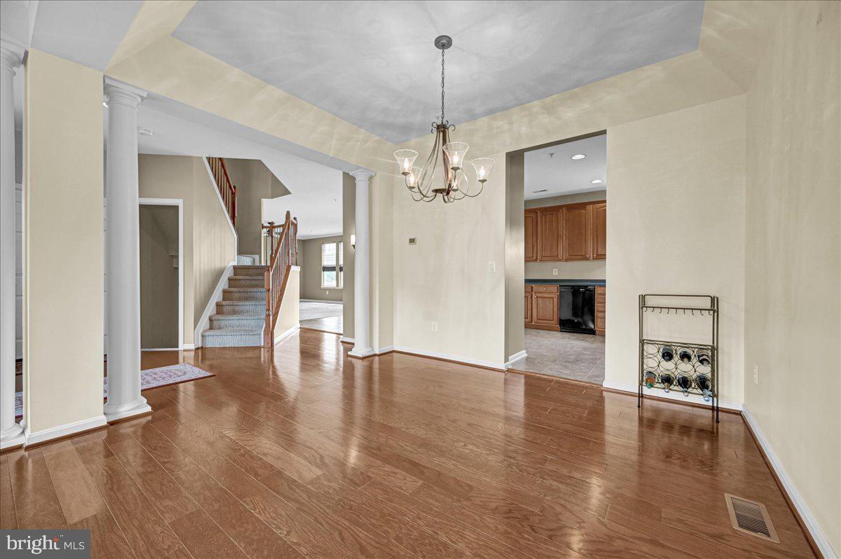 MANCHESTER FARMS - Residential