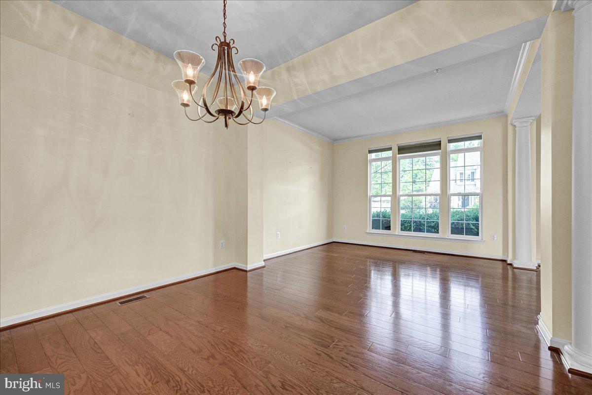 MANCHESTER FARMS - Residential