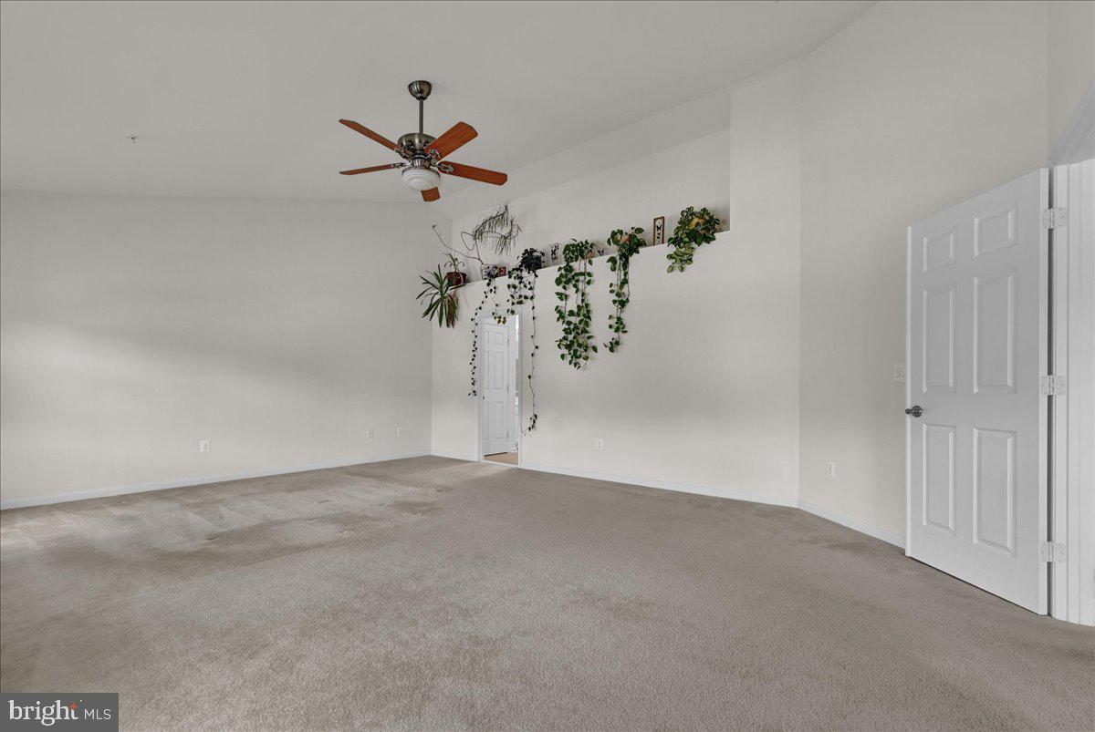 MANCHESTER FARMS - Residential