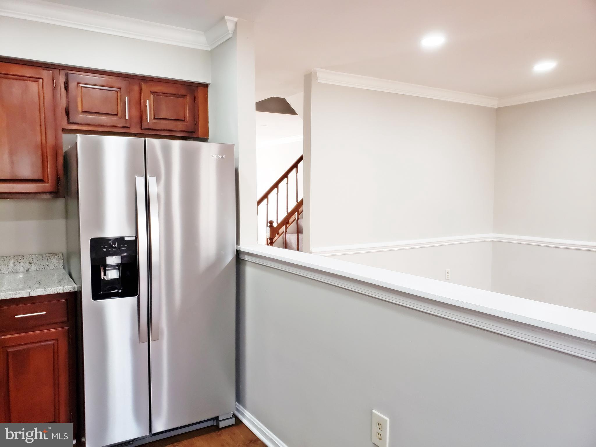 WOODED GLEN - Residential Lease