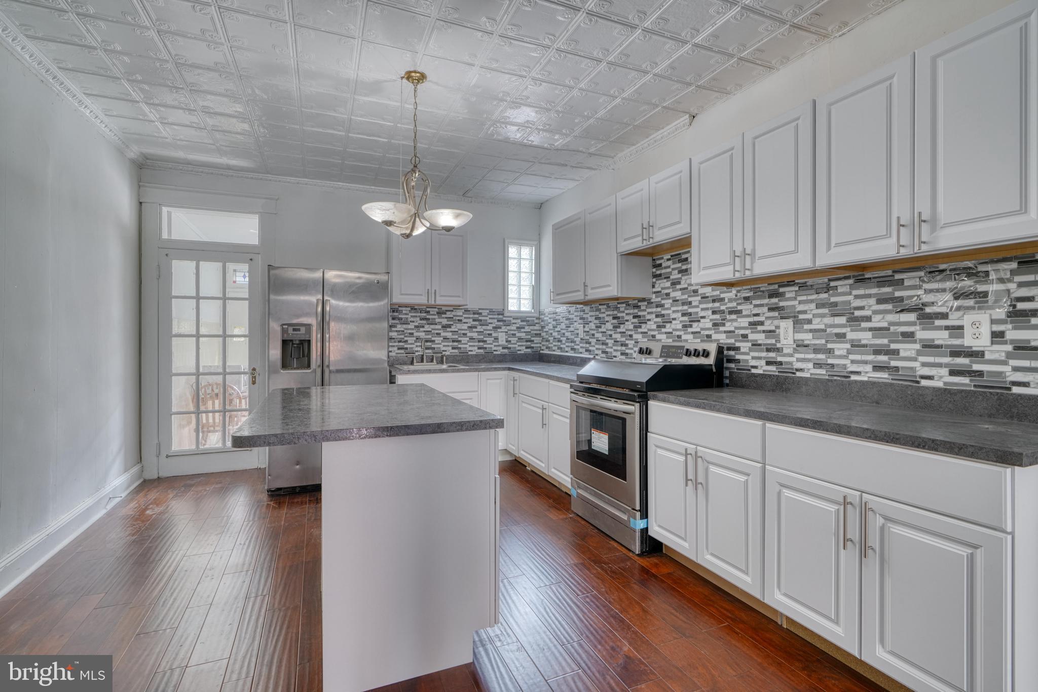 MADISON EASTEND - Residential