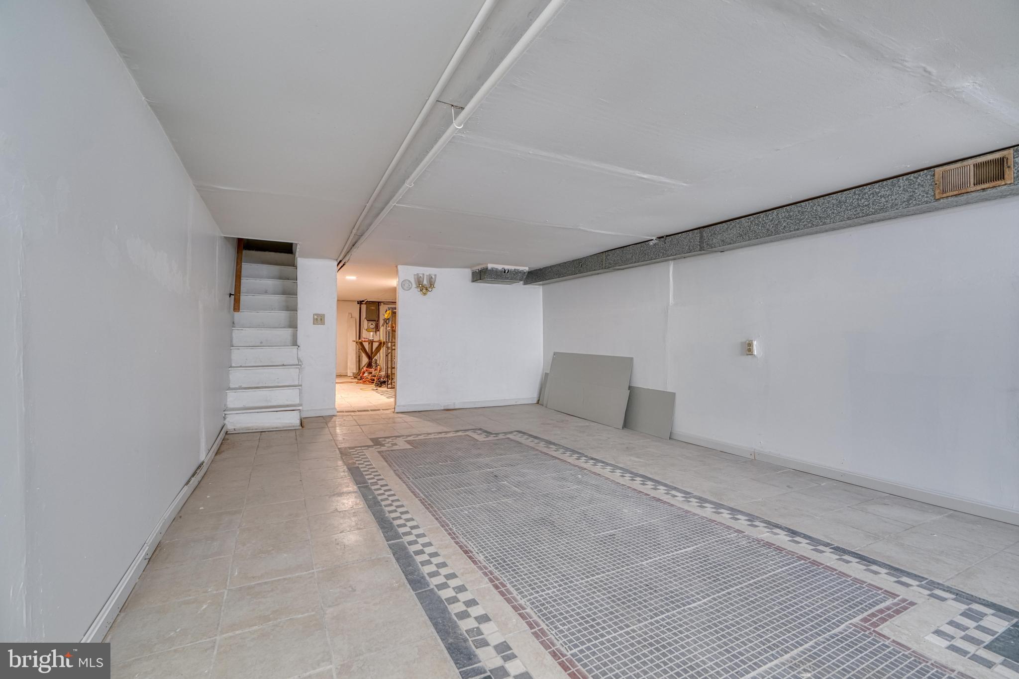 MADISON EASTEND - Residential