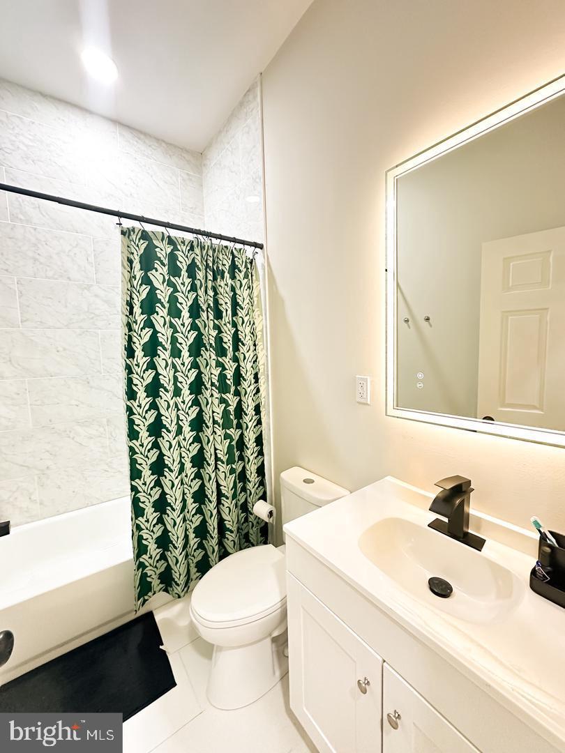 LOWER MOYAMENSING - Residential