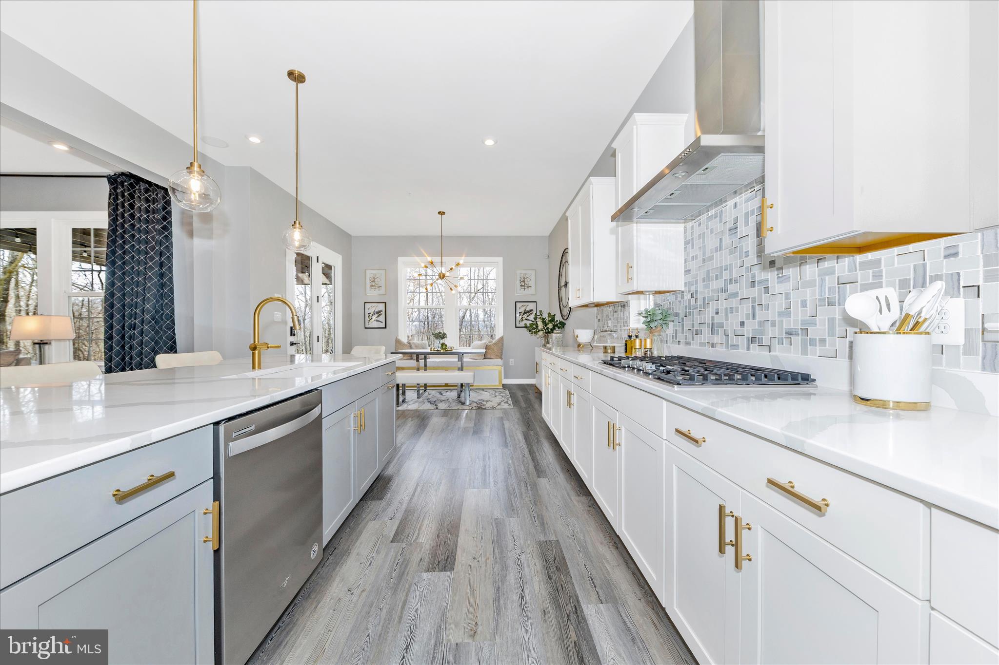 TALLYN RIDGE - Residential