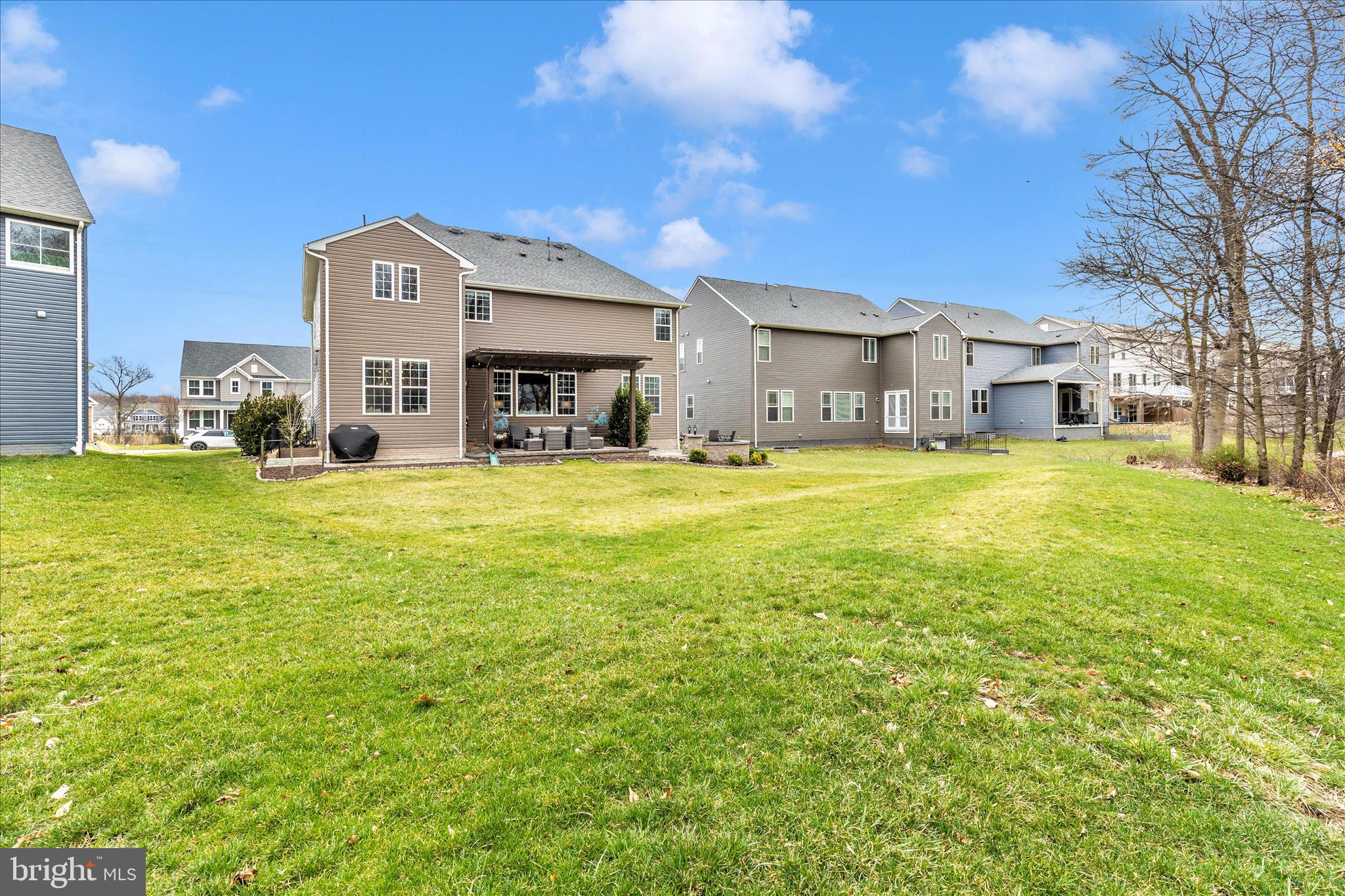 TALLYN RIDGE - Residential