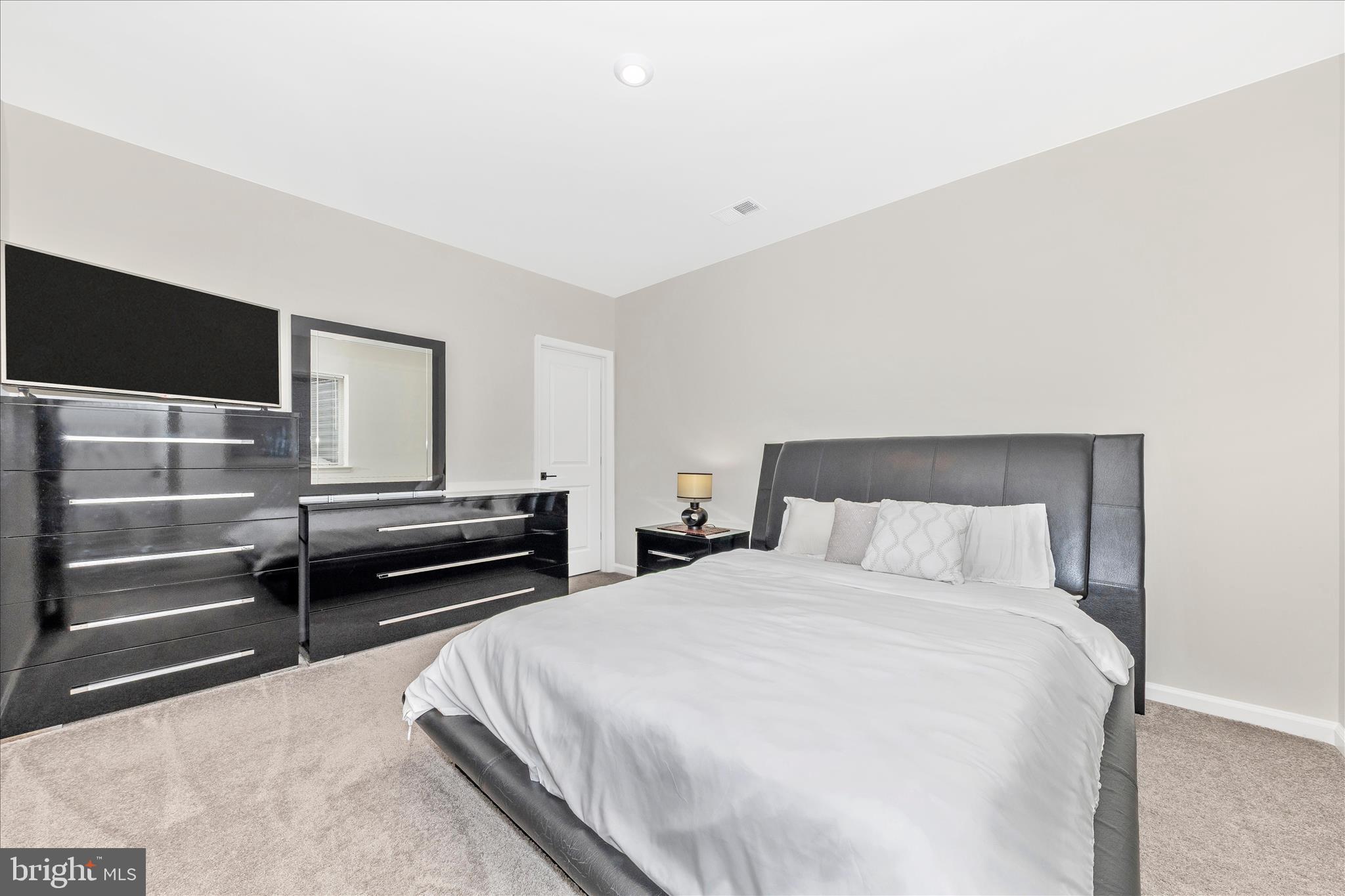 TALLYN RIDGE - Residential