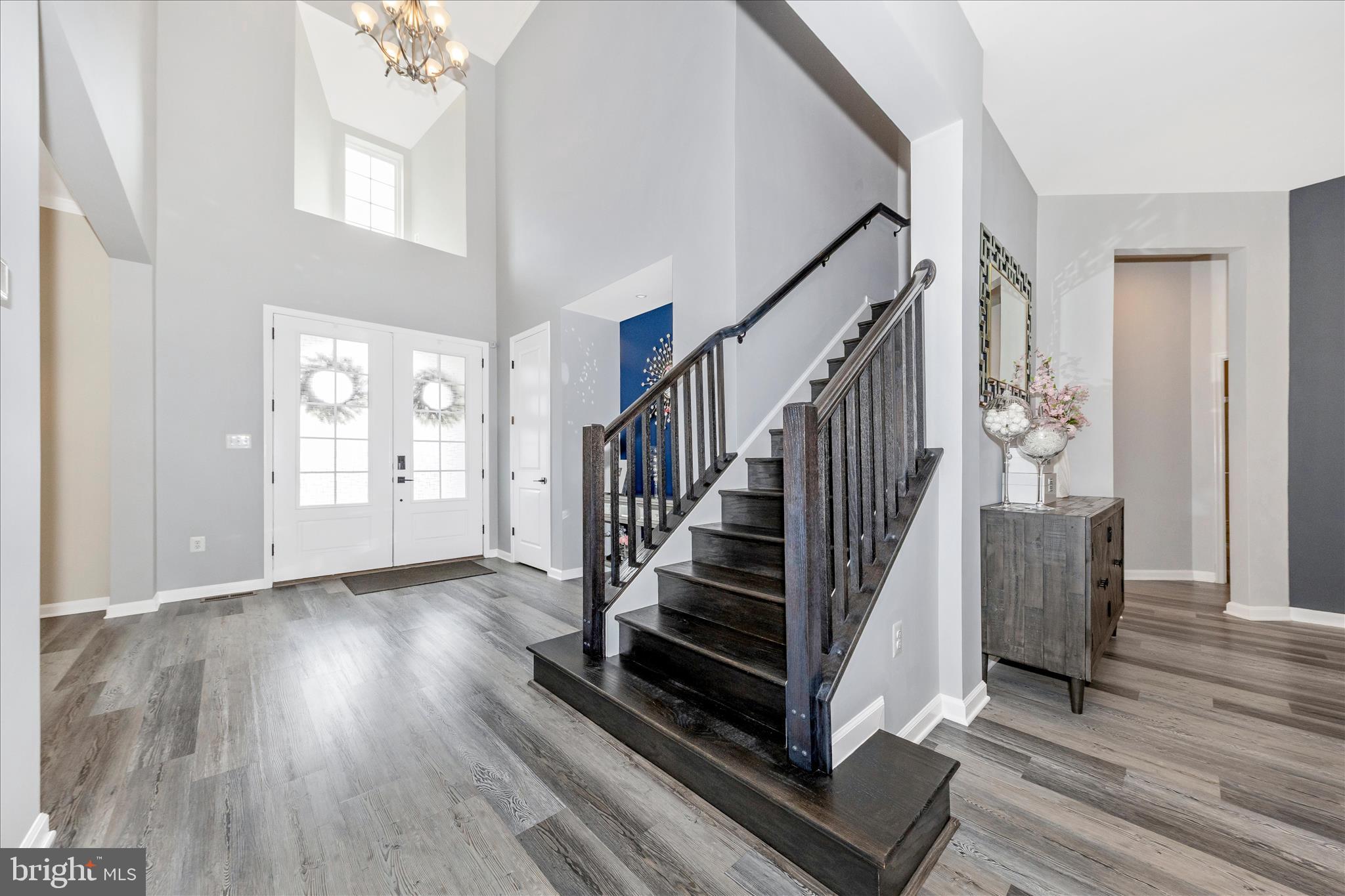 TALLYN RIDGE - Residential