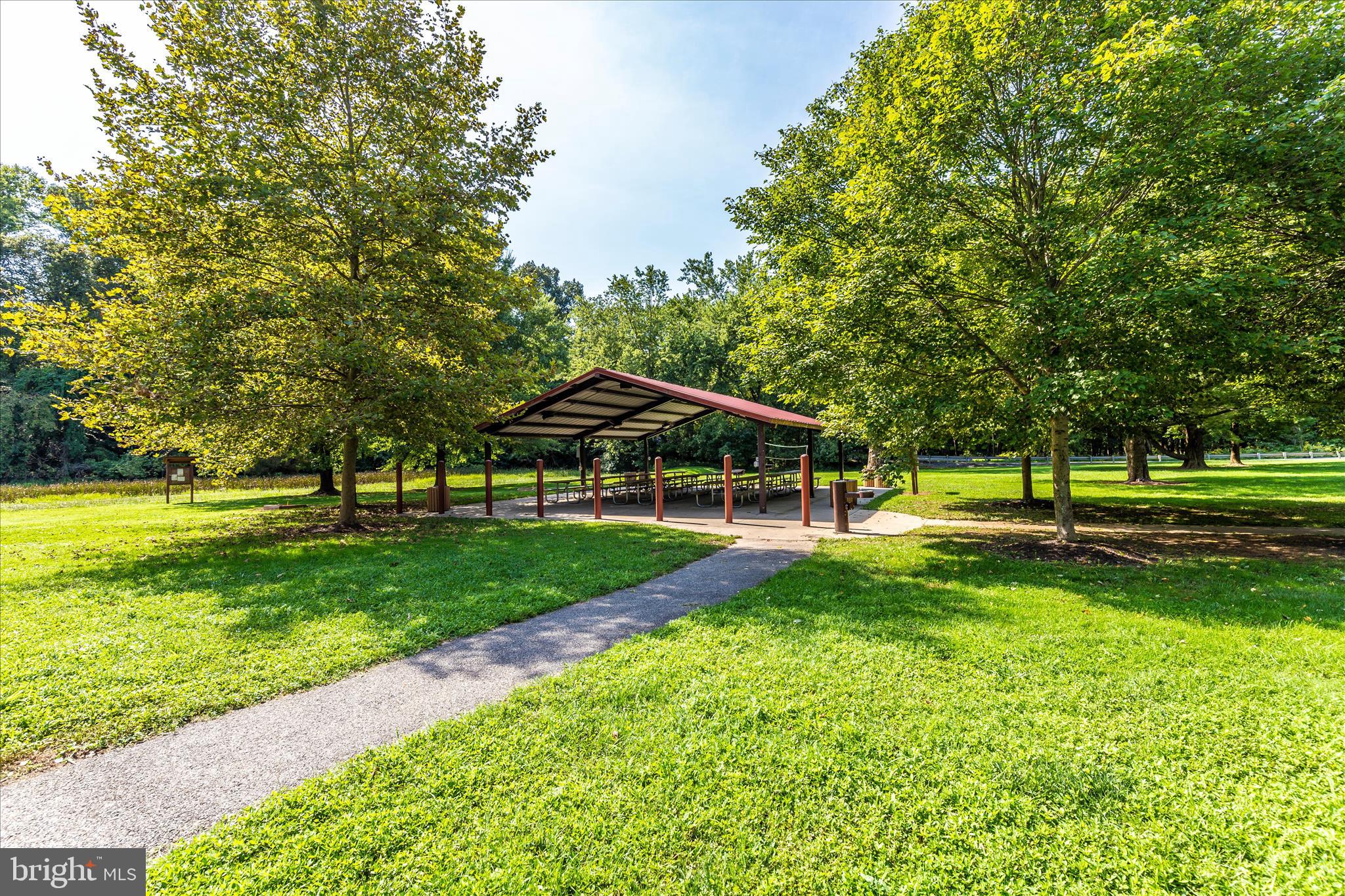 TALLYN RIDGE - Residential