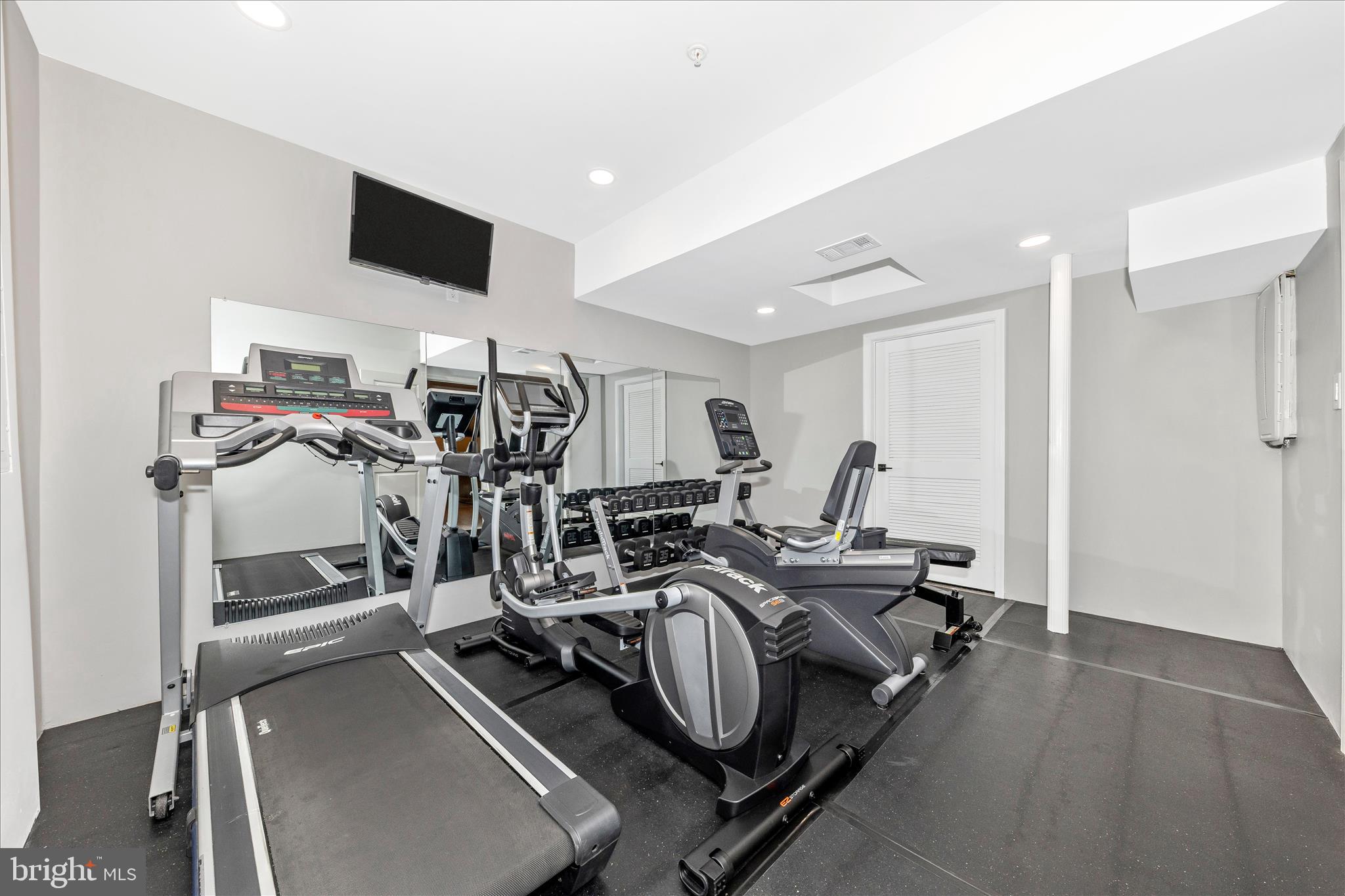 TALLYN RIDGE - Residential