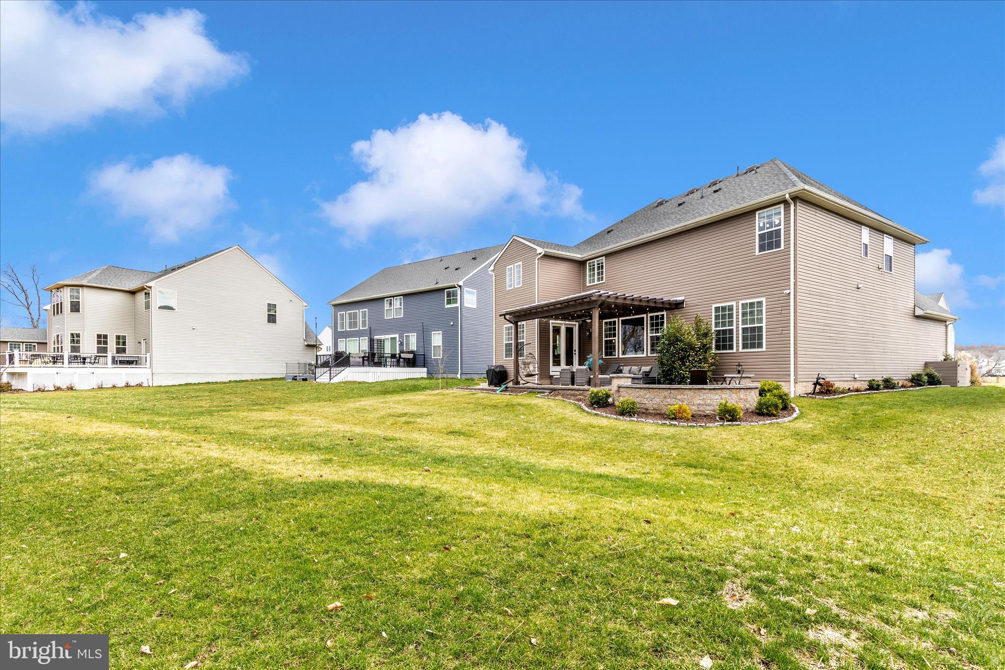 TALLYN RIDGE - Residential