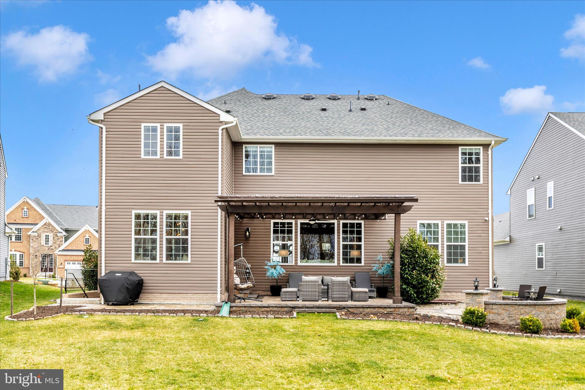 TALLYN RIDGE - Residential