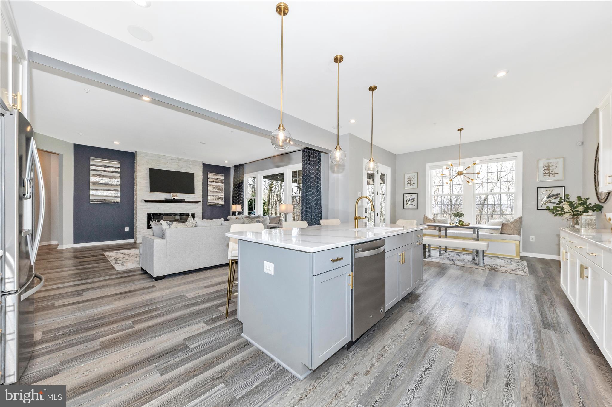 TALLYN RIDGE - Residential