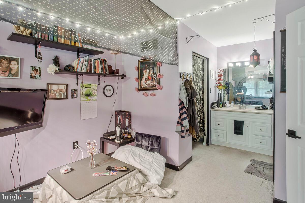 DALE CITY - Residential